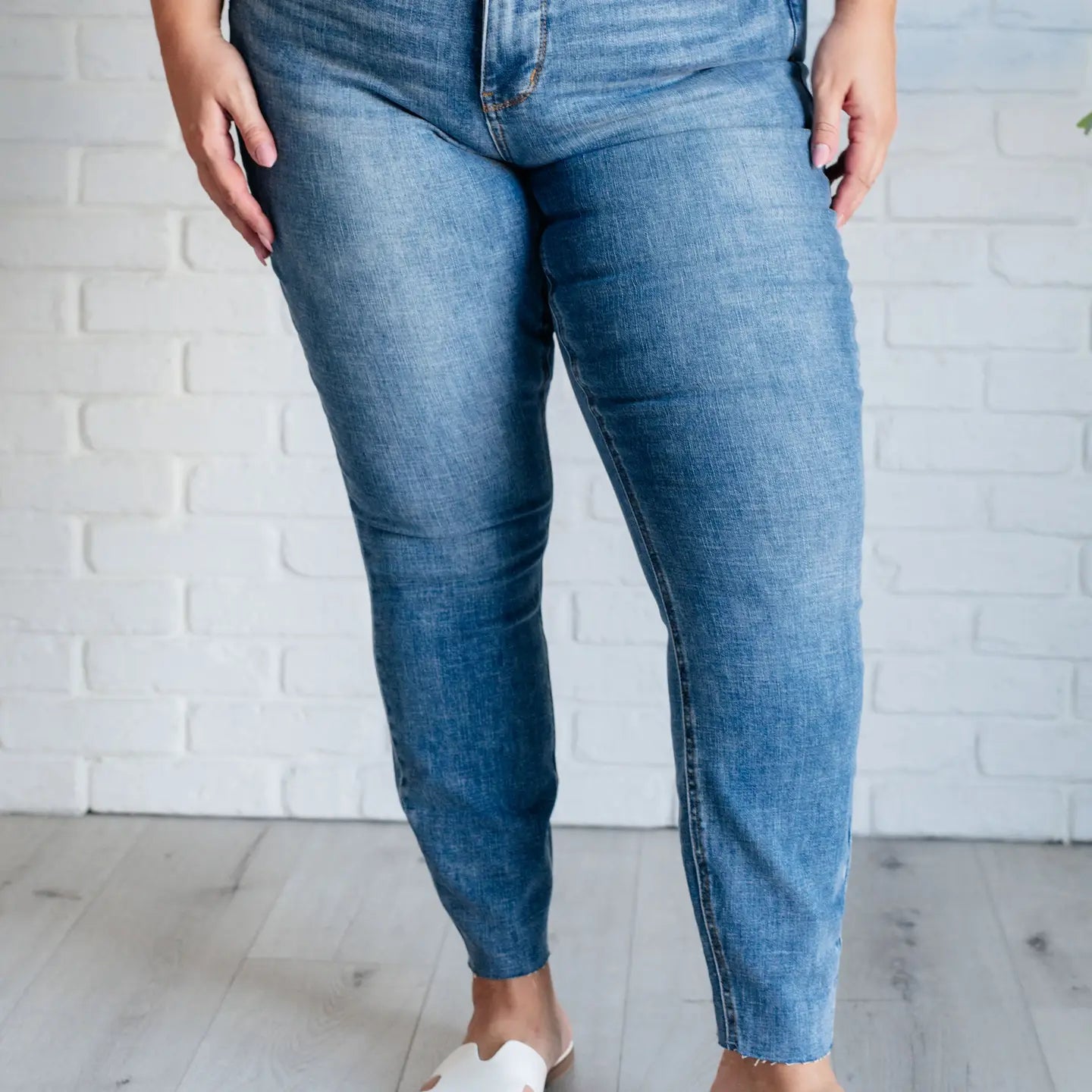 Judy Blue Tummy Control Skinny Jeans in Vintage Wash